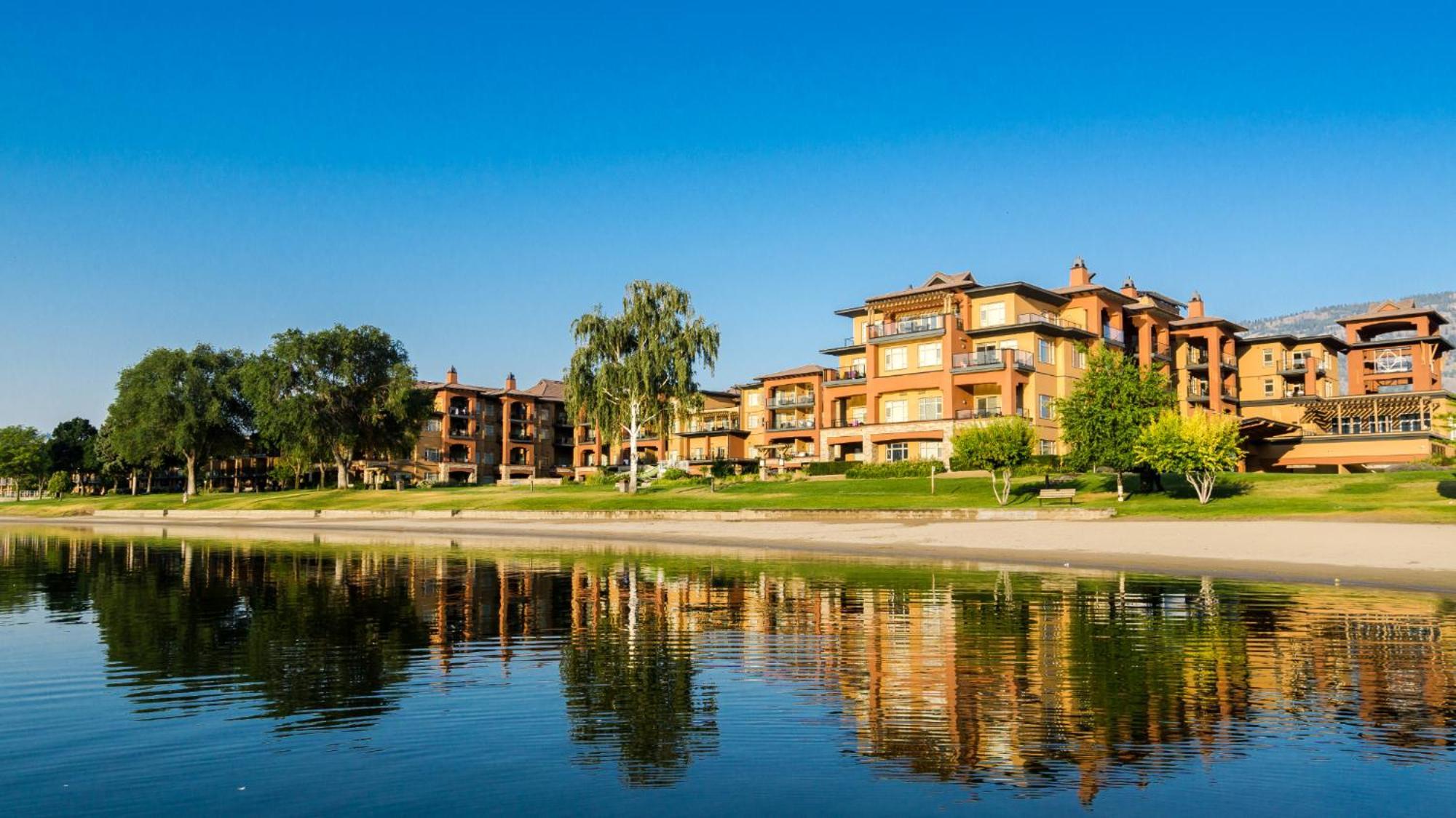 Watermark Beach Resort Osoyoos Dış mekan fotoğraf