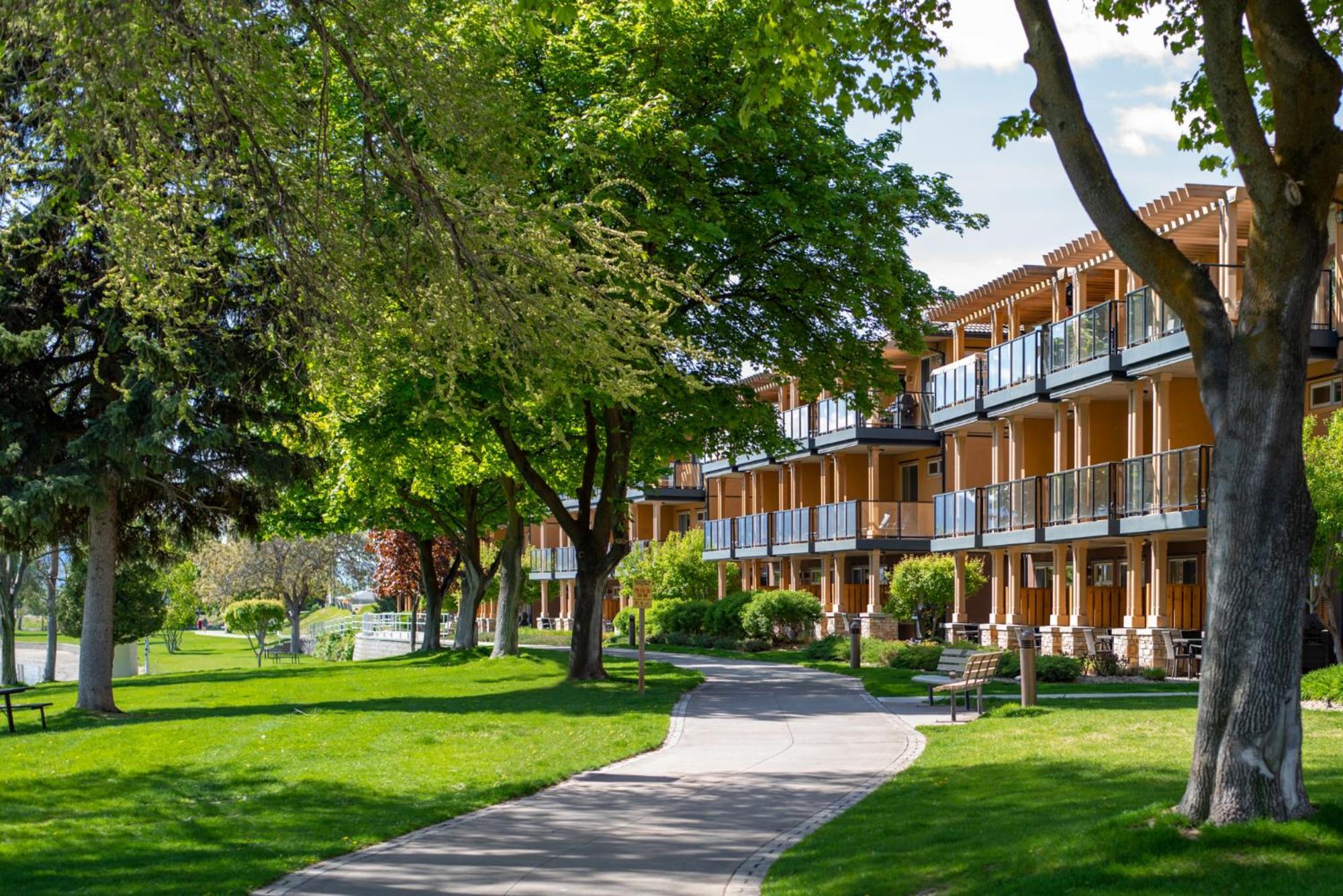 Watermark Beach Resort Osoyoos Dış mekan fotoğraf